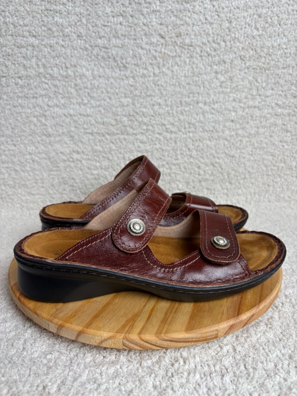 Naot Sandals Womens 7 Brown Sitar Two Strap Slip On Comfort Leather Casual‎